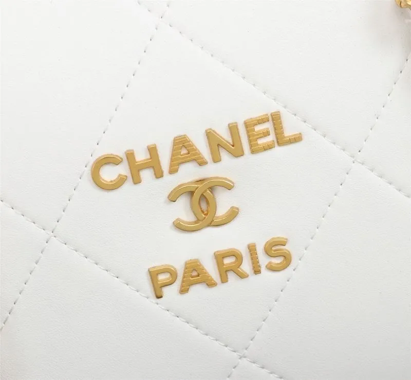 Chanel Shopping Bags-131 - Image 5