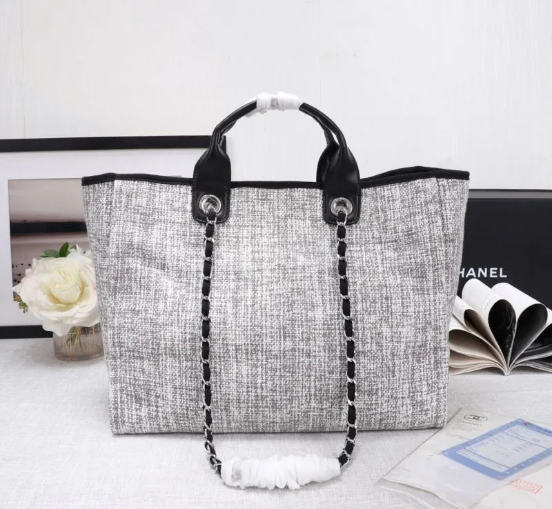 Chanel Shopping Bags-141 - Image 4