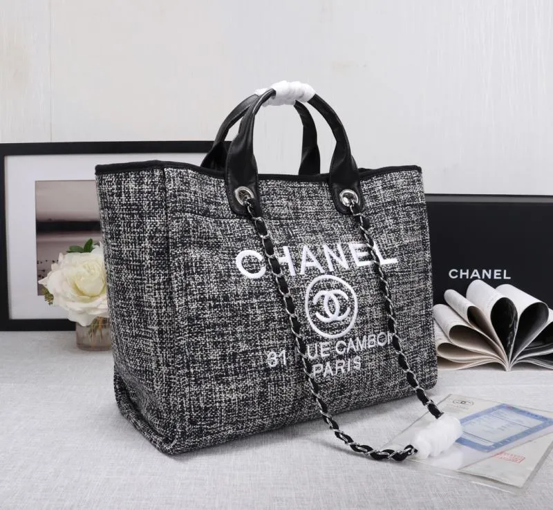 Alternative view of Chanel Shopping Bags-143