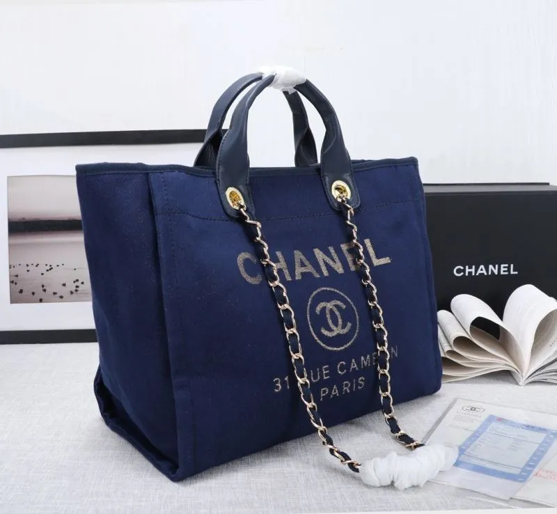Alternative view of Chanel Shopping Bags-151