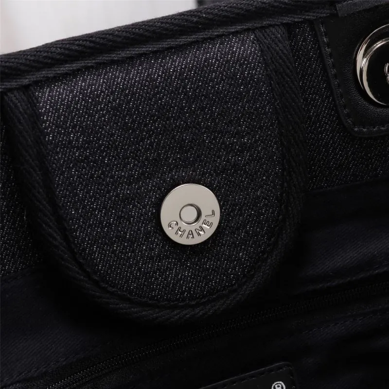 Chanel Shopping Bags-152 - Image 8