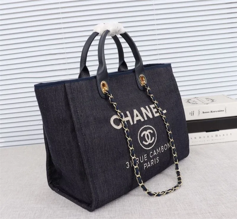Alternative view of Chanel Shopping Bags-156