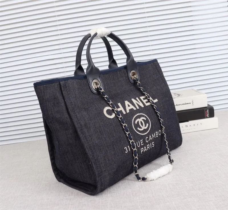 Alternative view of Chanel Shopping Bags-161