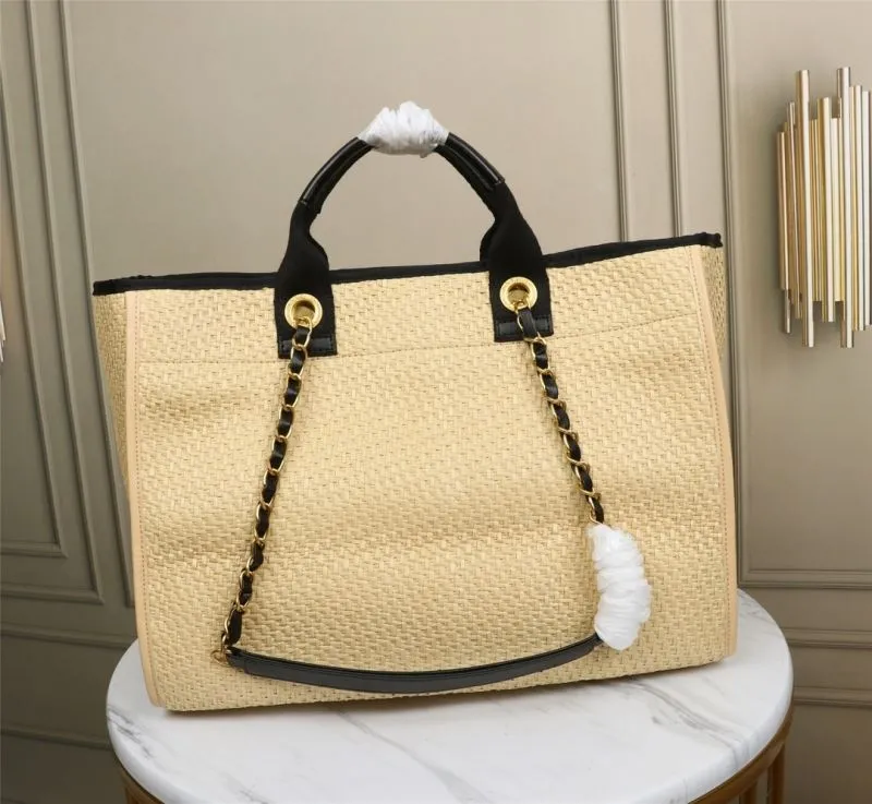 Chanel Shopping Bags-162 - Image 3