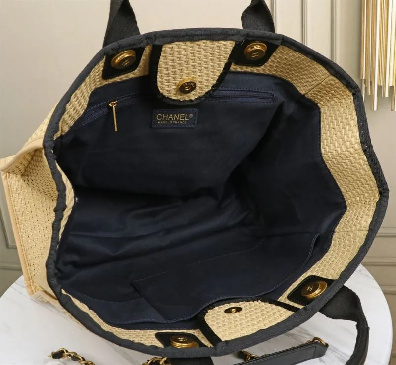 Chanel Shopping Bags-162 - Image 8