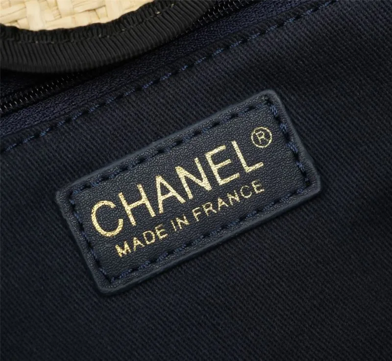 Chanel Shopping Bags-162 - Image 9
