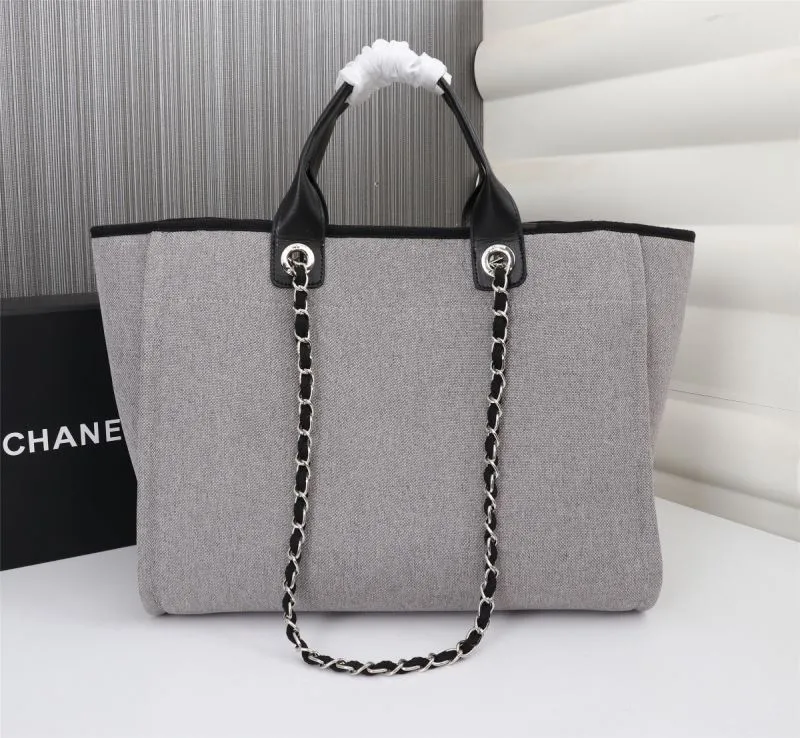 Alternative view of Chanel Shopping Bags-171