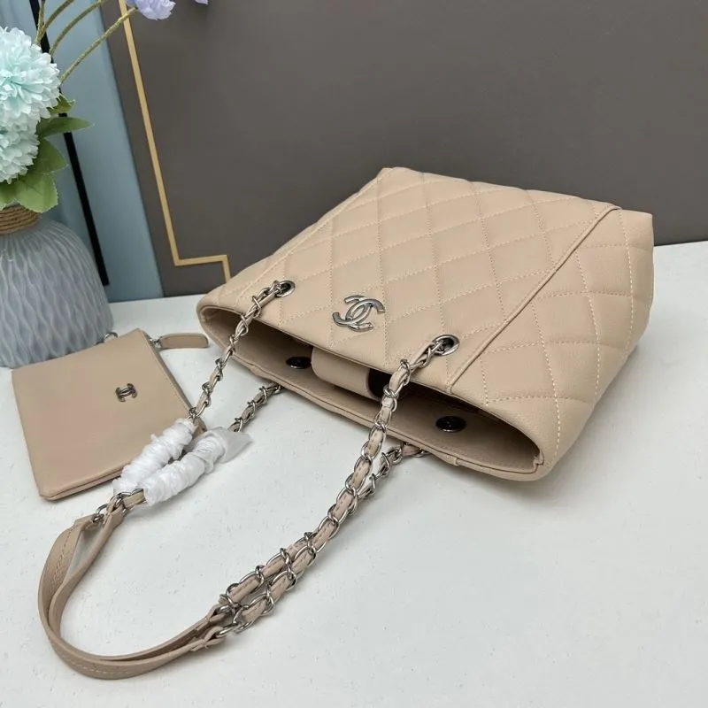 Alternative view of Chanel Shopping Bags-172