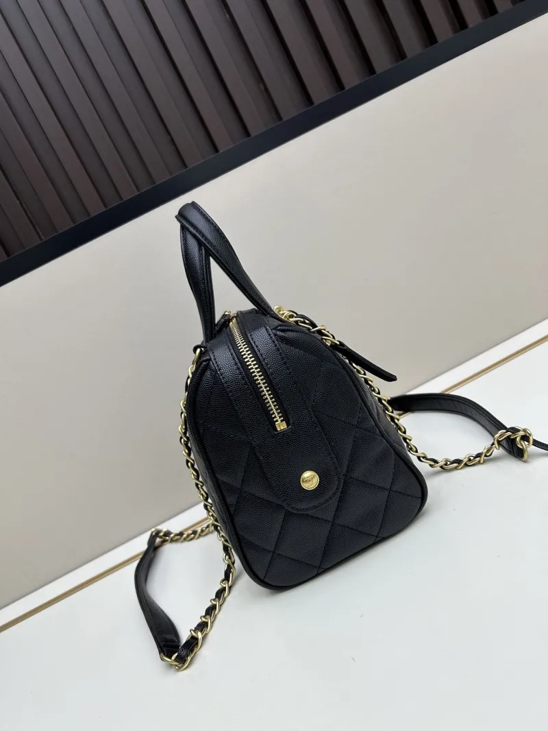 Alternative view of Chanel Speedy Bags-3