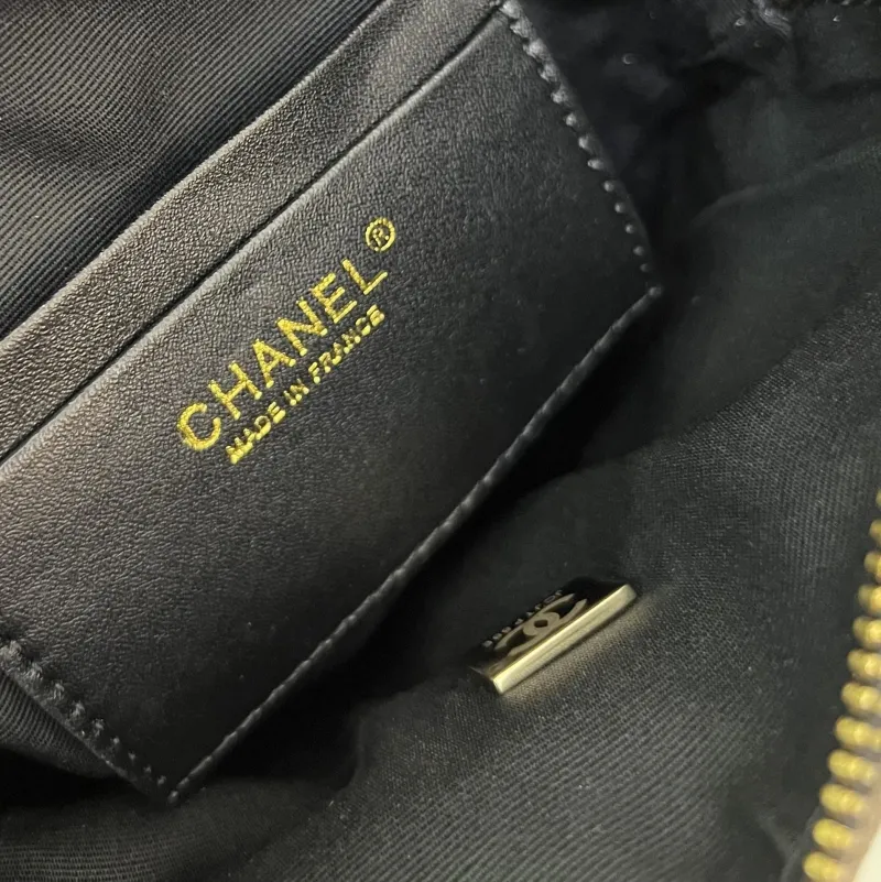 Alternative view of Chanel Top Handle Bags-19