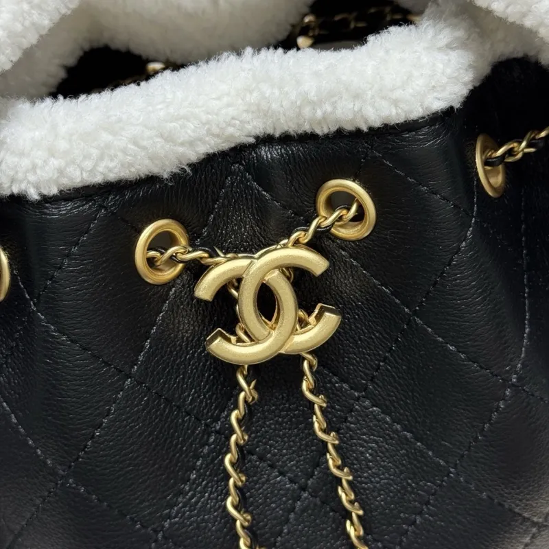 Alternative view of Chanel Top Handle Bags-43