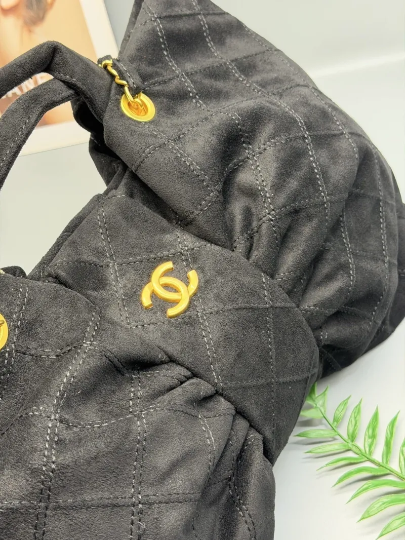 Alternative view of Chanel Top Handle Bags-58