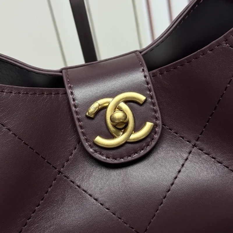 Alternative view of Chanel Top Handle Bags-77