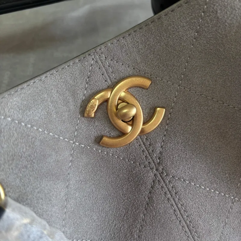 Alternative view of Chanel Top Handle Bags-91
