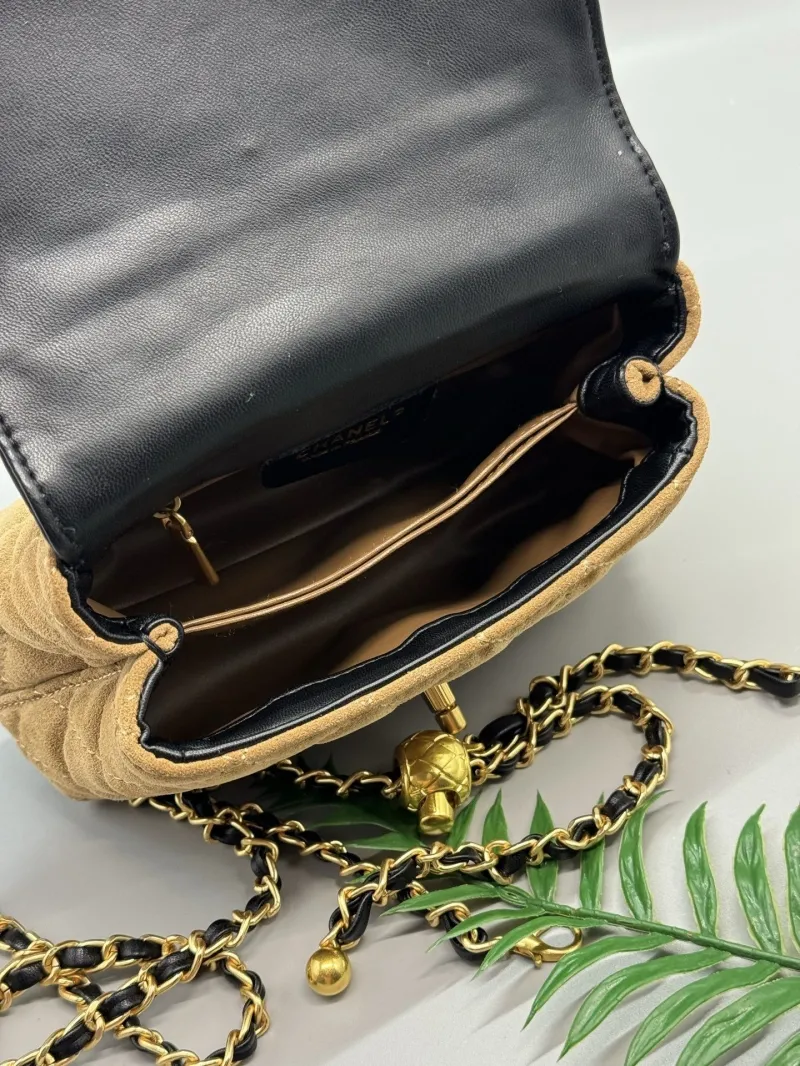 Chanel Top Handle Bags-102 - Image 7