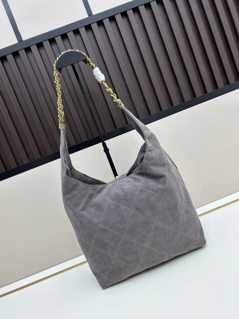 Alternative view of Chanel Top Handle Bags-105