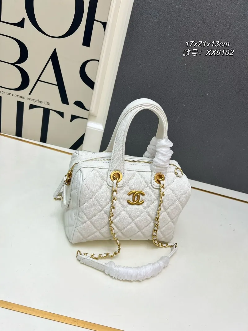 Alternative view of Chanel Top Handle Bags-114