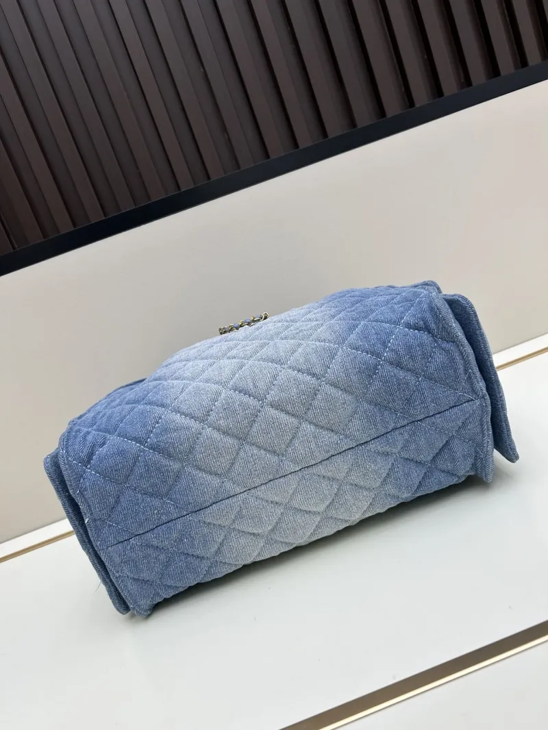 Chanel Top Handle Bags-122 - Image 4