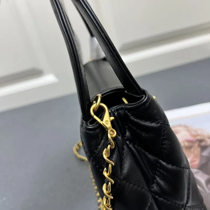 Chanel Top Handle Bags-129 - Image 4
