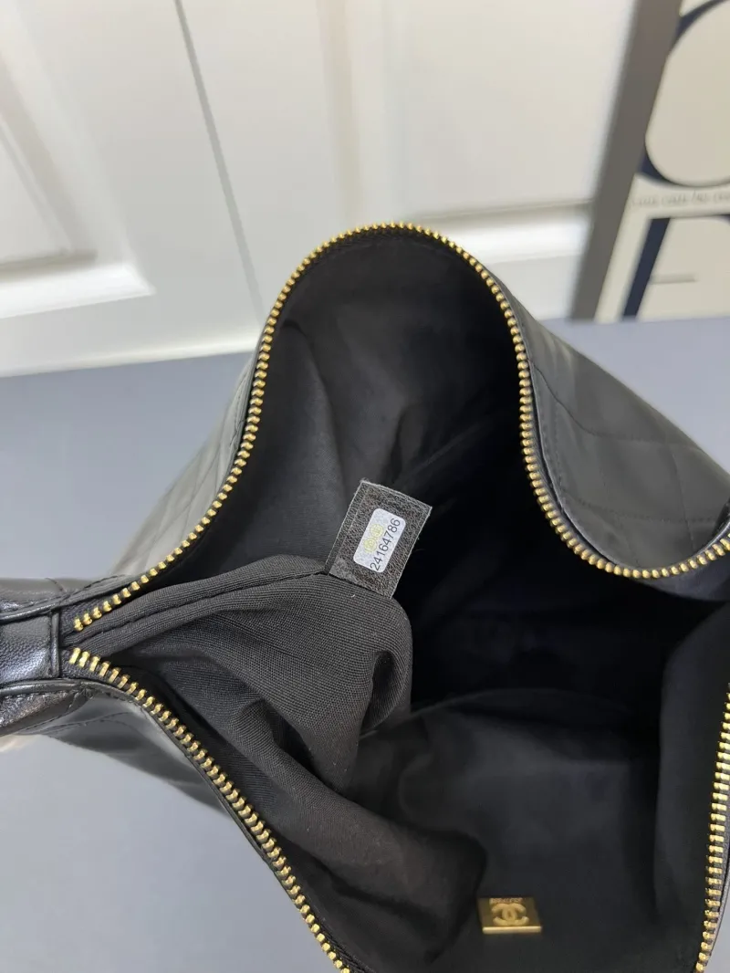Alternative view of Chanel Top Handle Bags-143