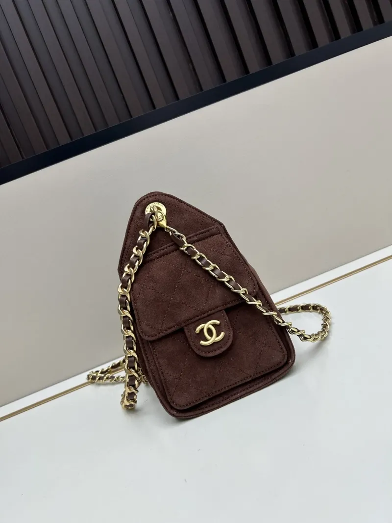 Alternative view of Chanel Top Handle Bags-185