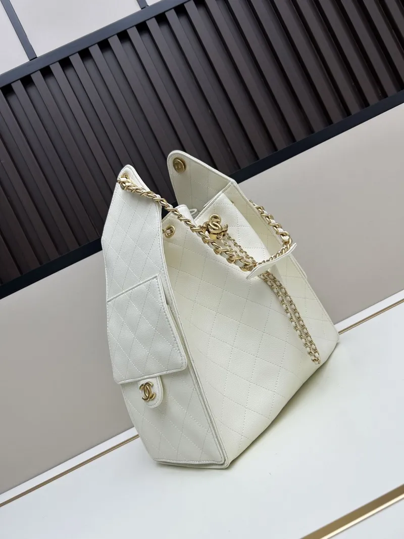 Alternative view of Chanel Top Handle Bags-189