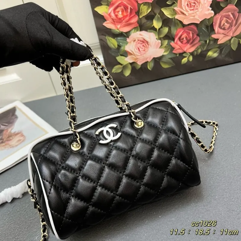 Alternative view of Chanel Top Handle Bags-263