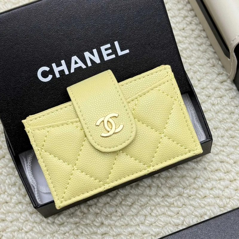 Alternative view of Chanel Wallets-16