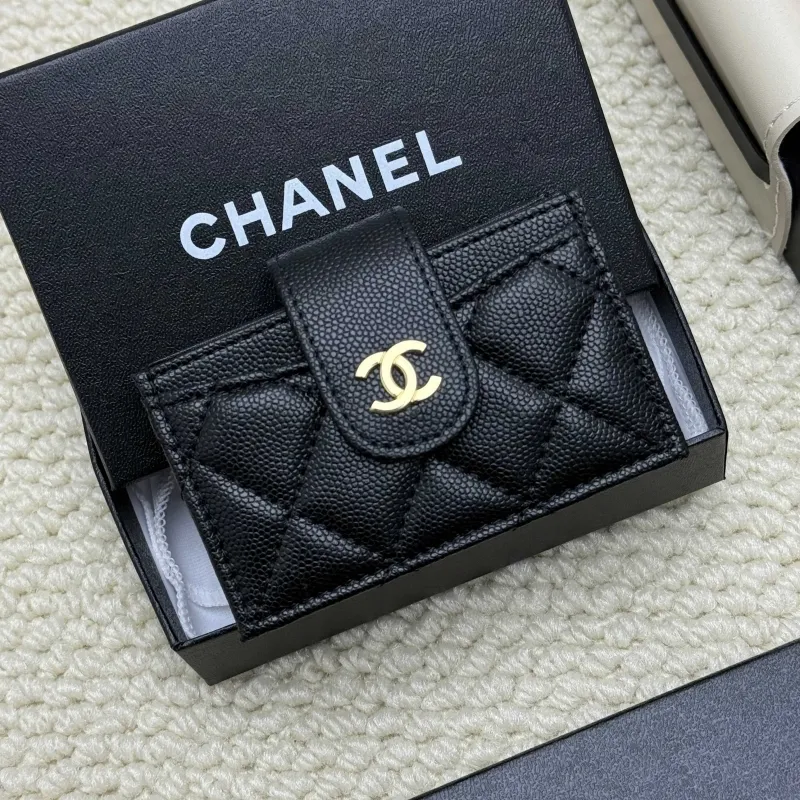Alternative view of Chanel Wallets-18