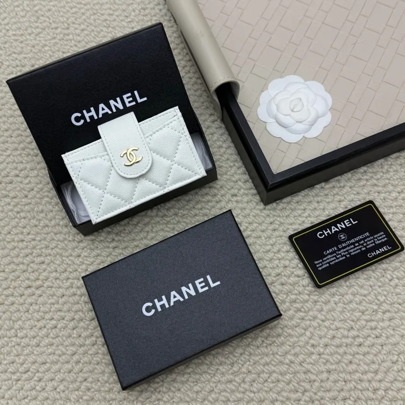 Alternative view of Chanel Wallets-19