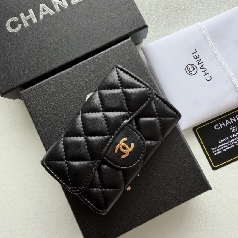 Alternative view of Chanel Wallets-27