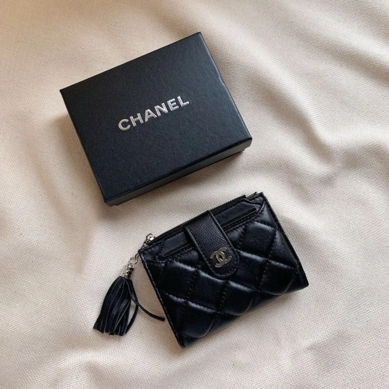 Alternative view of Chanel Wallets-30