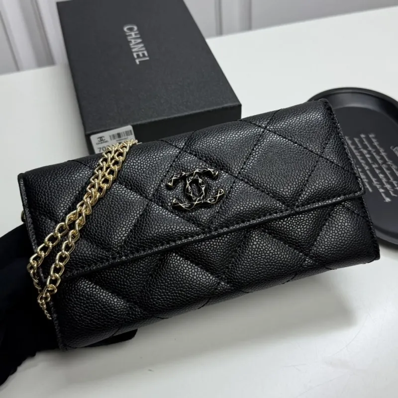 Alternative view of Chanel Wallets-34