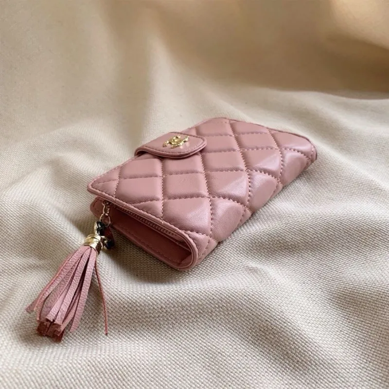 Alternative view of Chanel Wallets-36