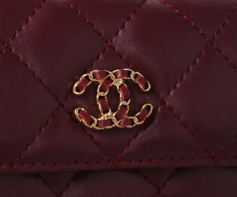Alternative view of Chanel Wallets-44