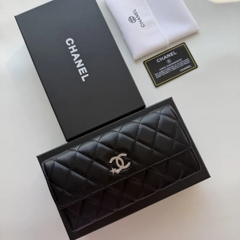 Alternative view of Chanel Wallets-52