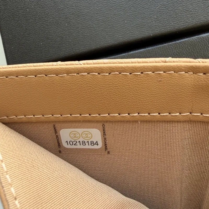 Alternative view of Chanel Wallets-55