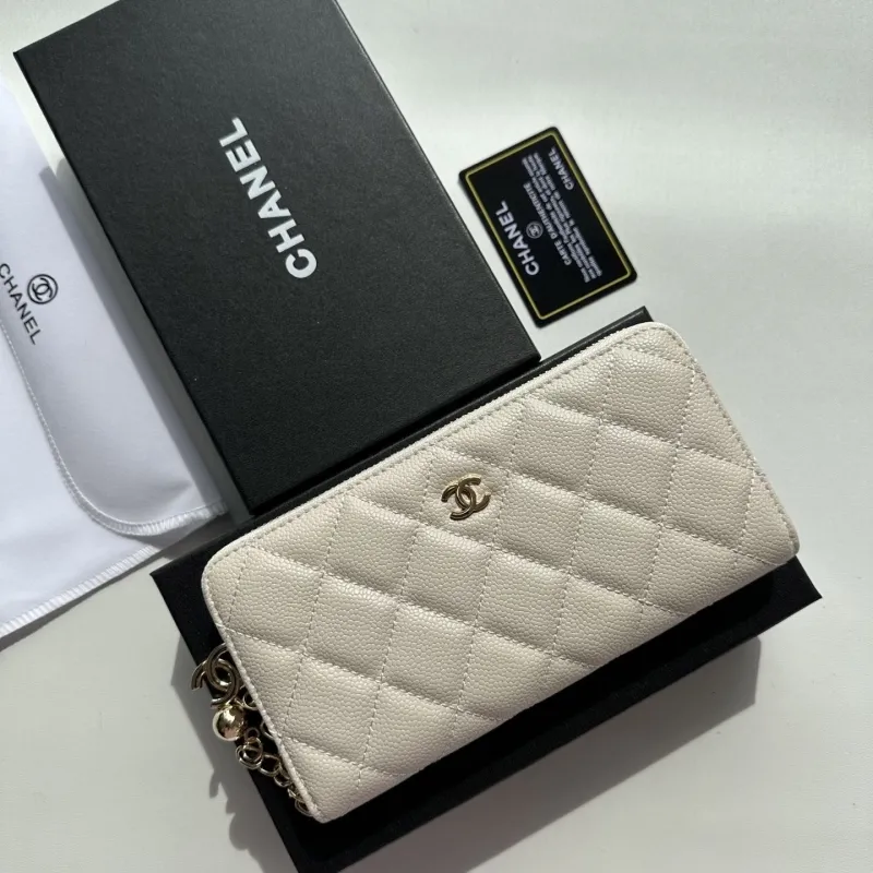 Alternative view of Chanel Wallets-66