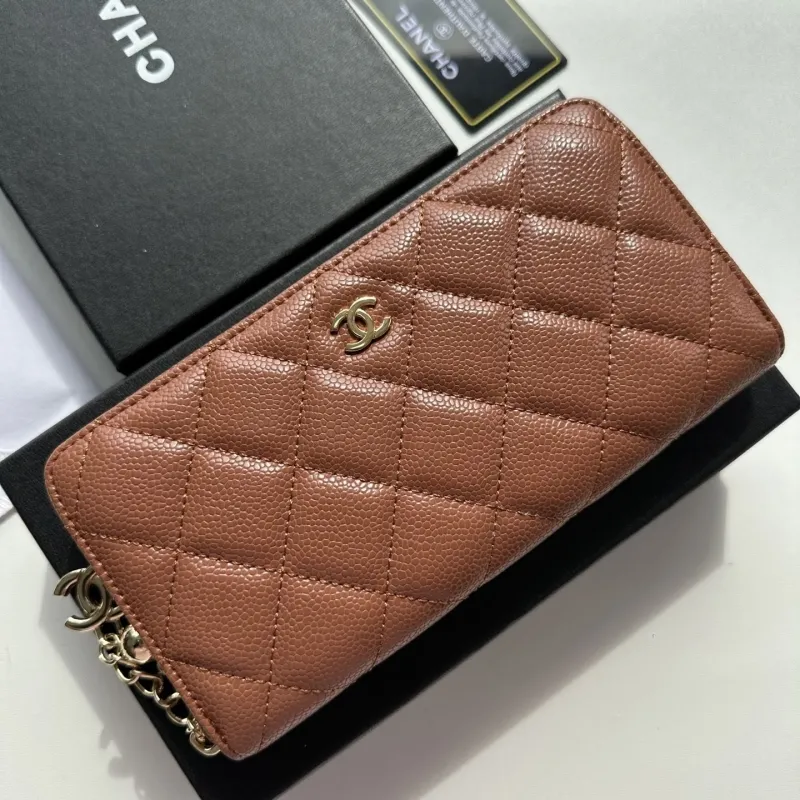 Alternative view of Chanel Wallets-71