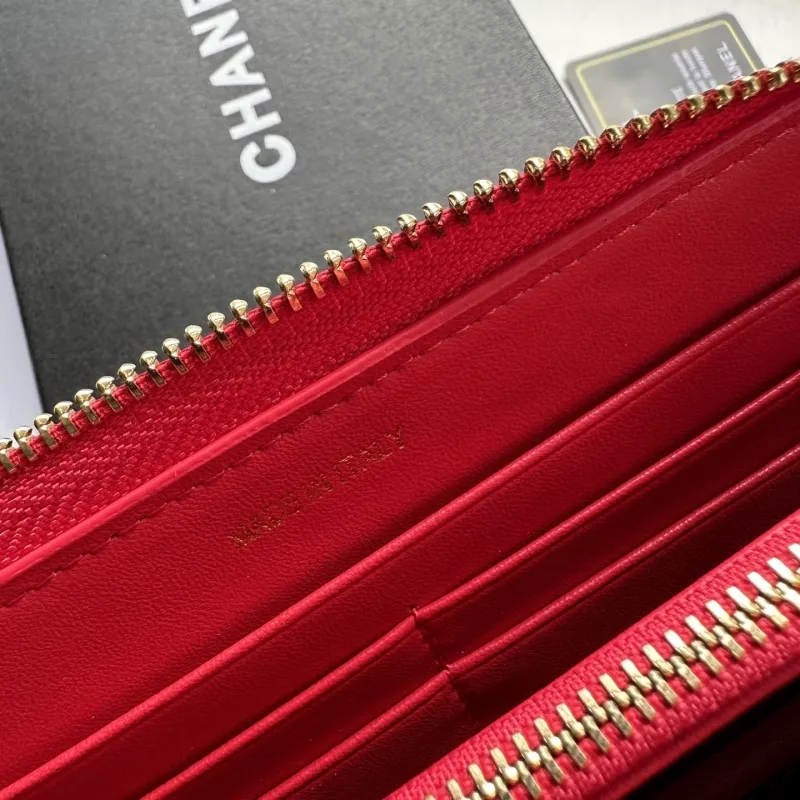Alternative view of Chanel Wallets-72