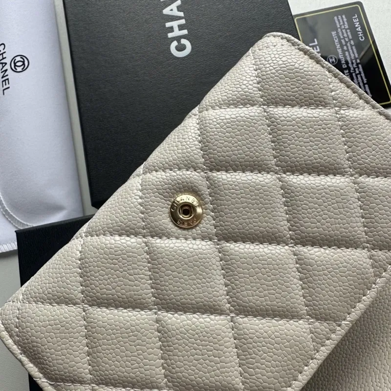 Alternative view of Chanel Wallets-77