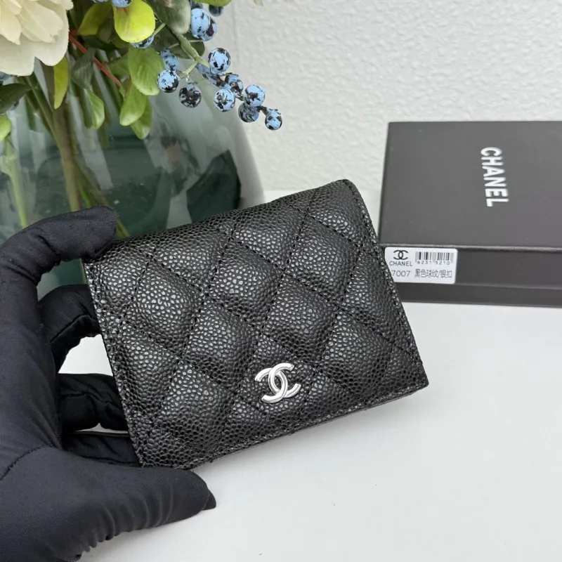 Alternative view of Chanel Wallets-91
