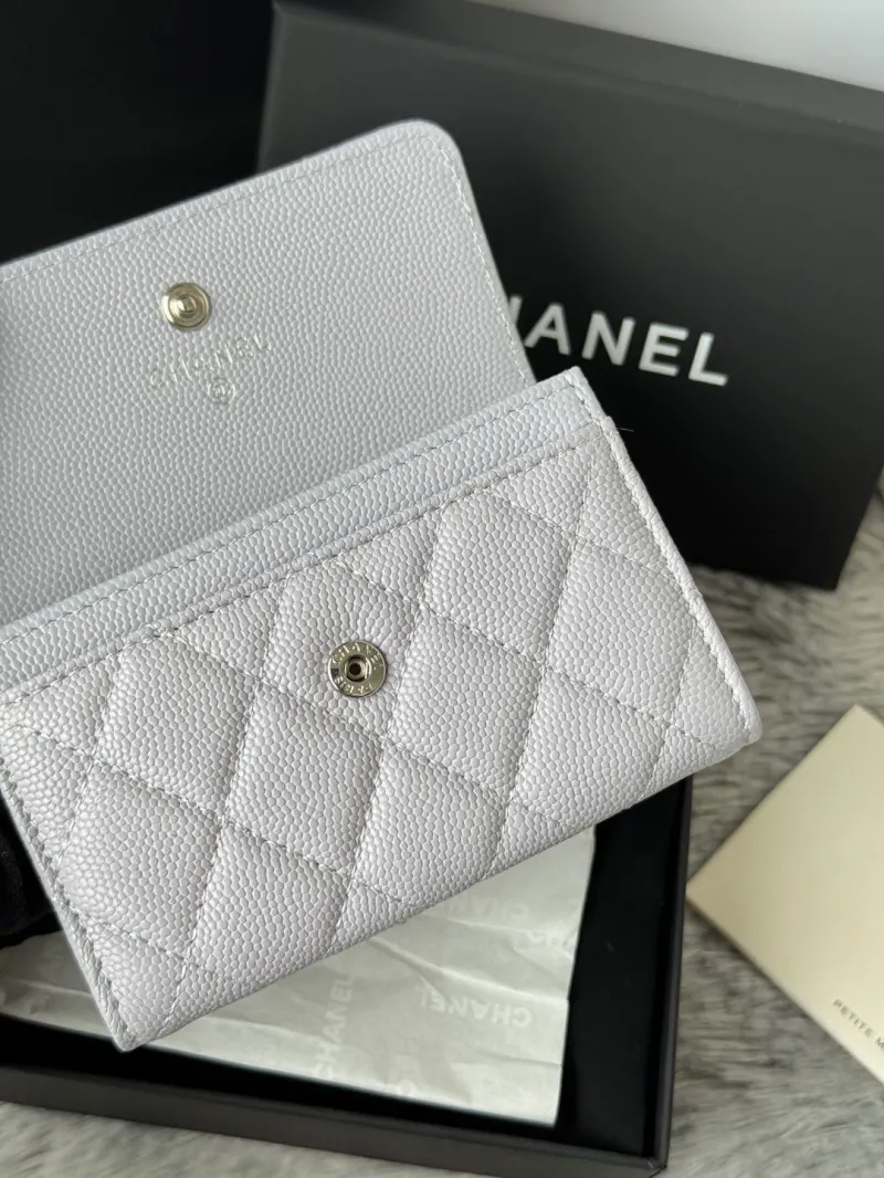Alternative view of Chanel Wallets-104