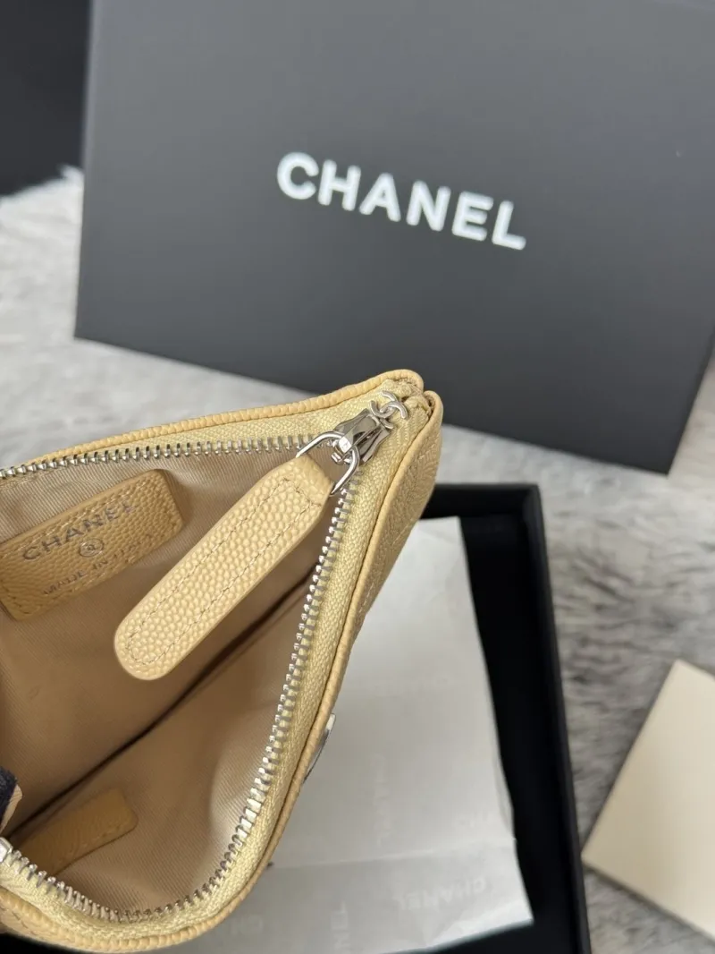Alternative view of Chanel Wallets-106