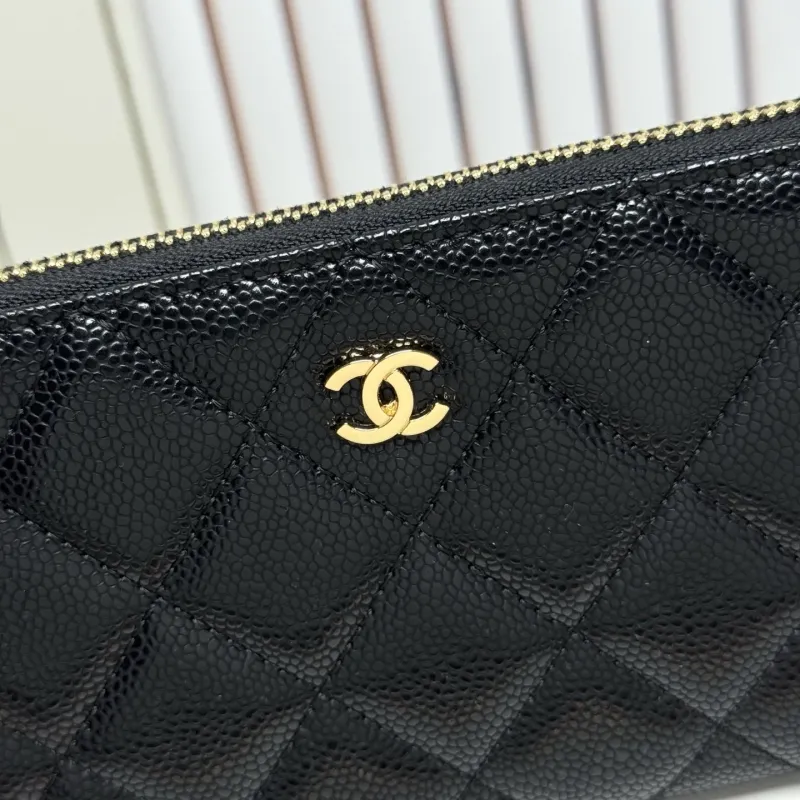 Alternative view of Chanel Wallets-112