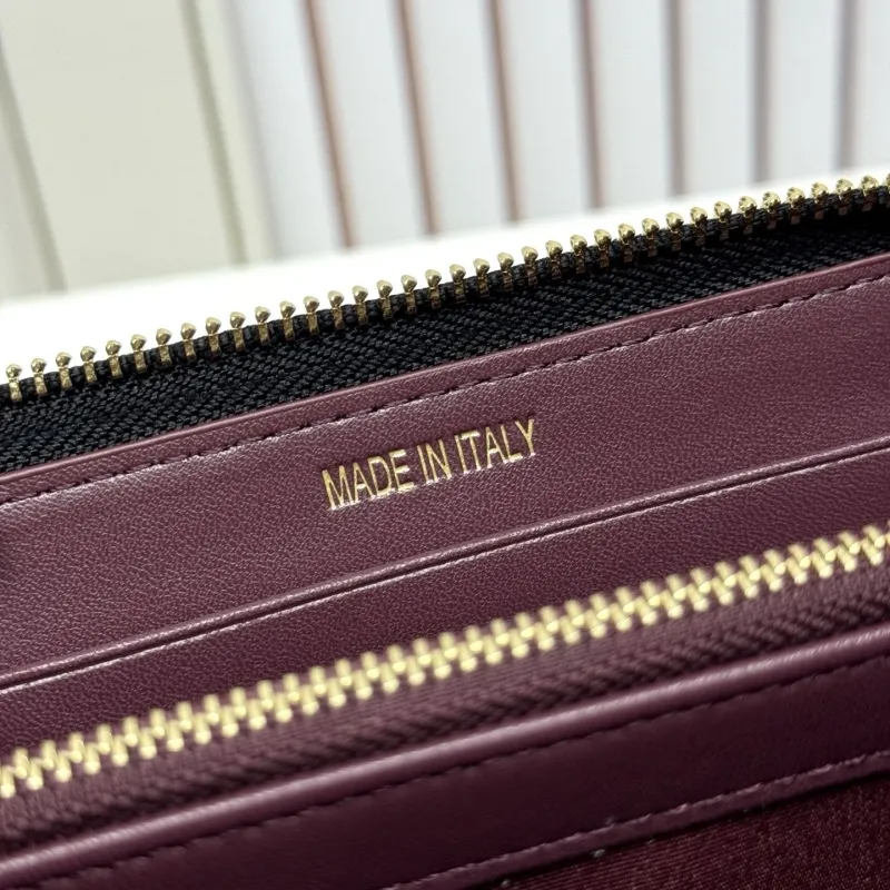 Chanel Wallets-112 - Image 8