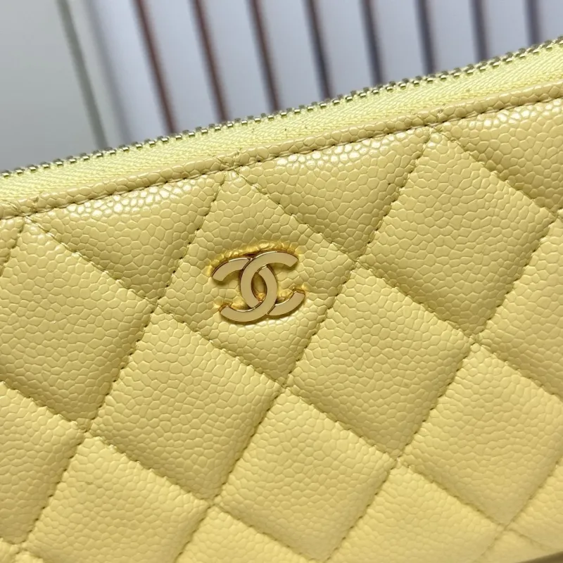 Alternative view of Chanel Wallets-121