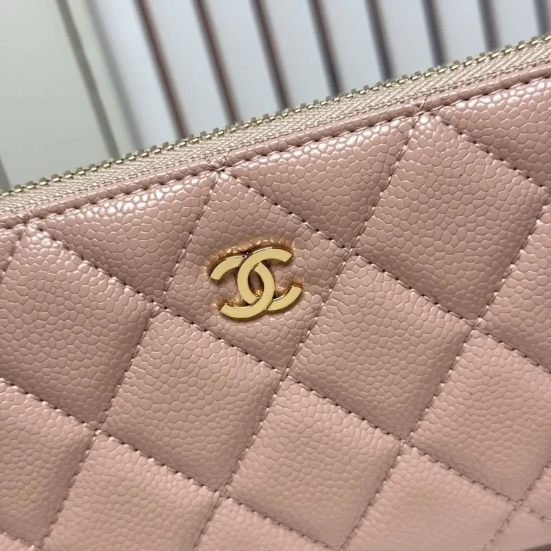 Alternative view of Chanel Wallets-122