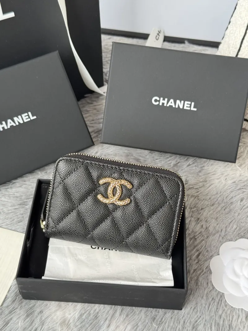 Alternative view of Chanel Wallets-134