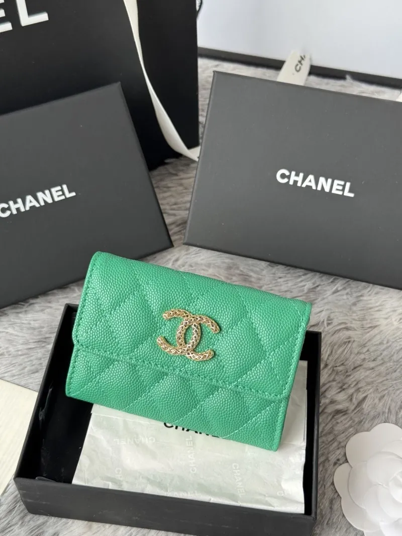 Alternative view of Chanel Wallets-138